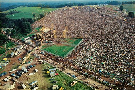 topless at woodstock|21 Photo Showing How Wild Woodstock Really Got